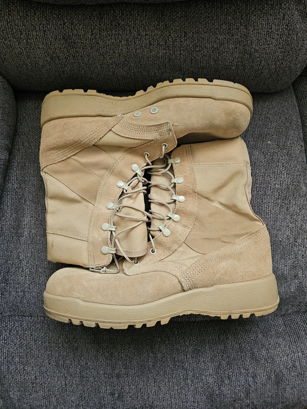 Vibram Men's Desert Tactical Boots - Beige/Tan